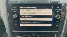 Volkswagen Golf 1.6 TDI SE 5dr [Nav] Diesel Estate